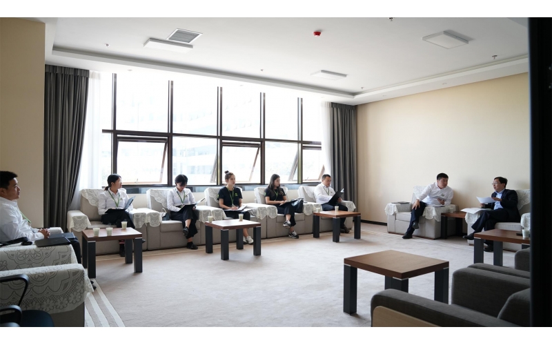 精农富仓到访问杨凌科创中心